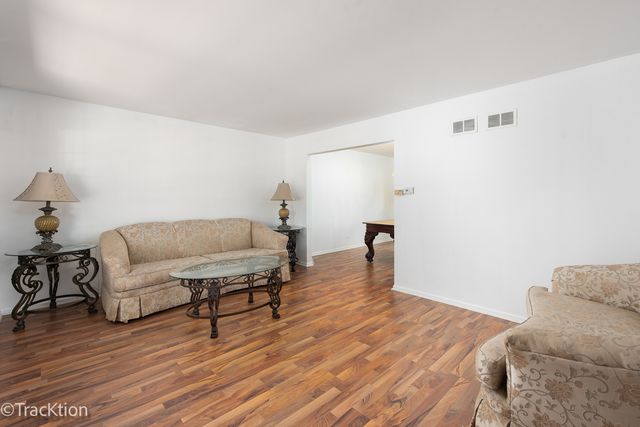 345 S Birchwood Drive, Naperville, IL 60540
