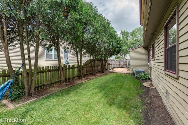 345 S Birchwood Drive, Naperville, IL 60540
