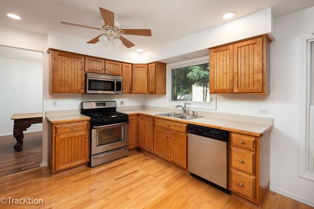 345 S Birchwood Drive, Naperville, IL 60540