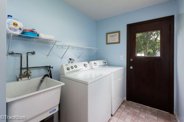 345 S Birchwood Drive, Naperville, IL 60540