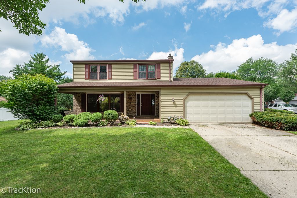 345 S Birchwood Drive, Naperville, IL 60540