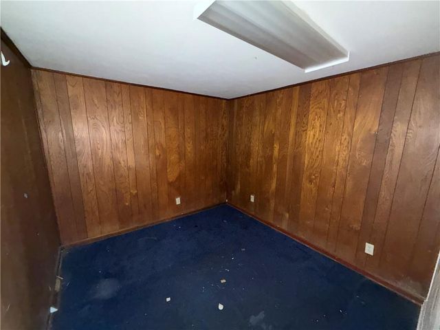 6819 W 78th Street, Overland Park, KS 66204