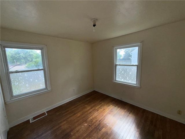 6819 W 78th Street, Overland Park, KS 66204