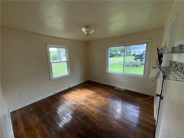 6819 W 78th Street, Overland Park, KS 66204