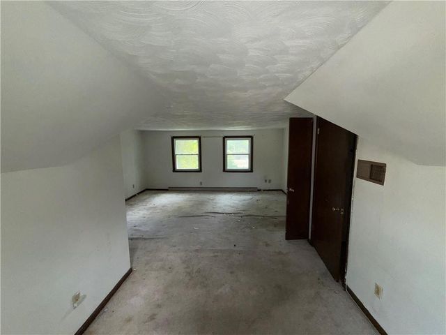 6819 W 78th Street, Overland Park, KS 66204