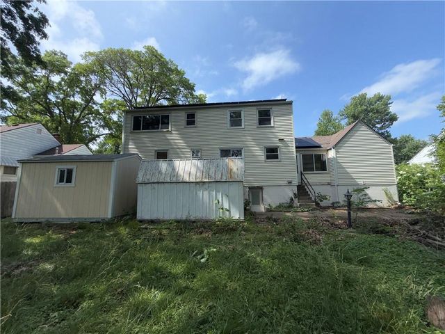 6819 W 78th Street, Overland Park, KS 66204
