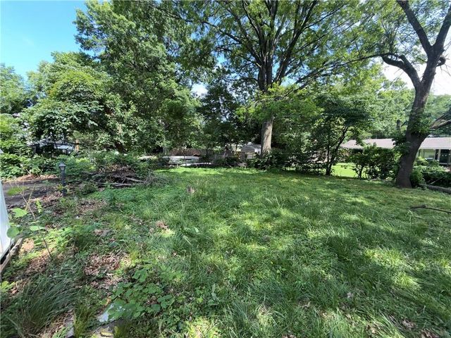 6819 W 78th Street, Overland Park, KS 66204