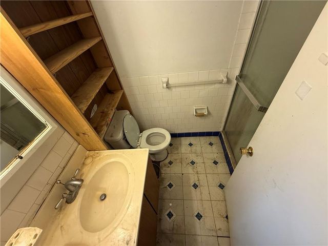 6819 W 78th Street, Overland Park, KS 66204
