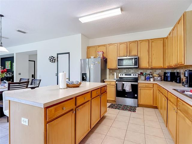 422 JANICE KAY PLACE, Kissimmee, FL 34744
