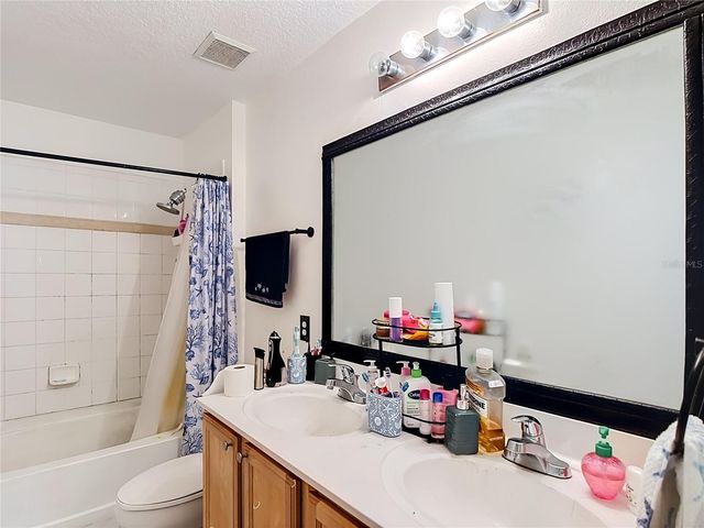 422 JANICE KAY PLACE, Kissimmee, FL 34744