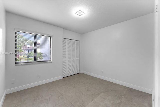 9631 SW 148th Pl, Miami, FL 33196