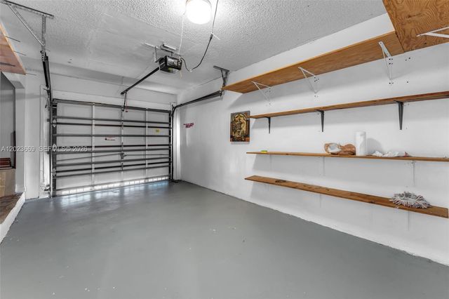 9631 SW 148th Pl, Miami, FL 33196
