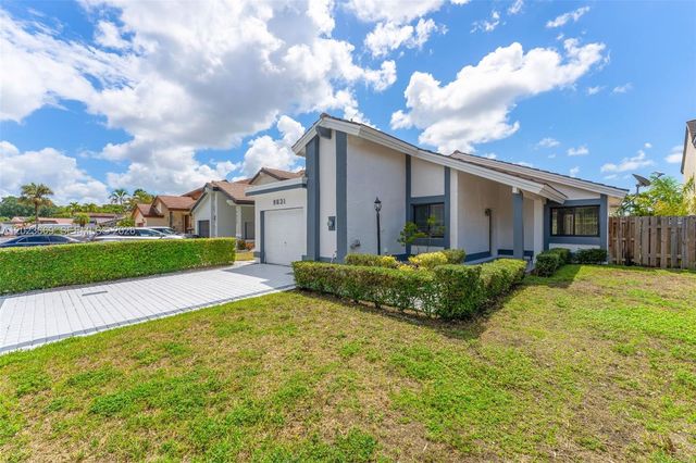 9631 SW 148th Pl, Miami, FL 33196