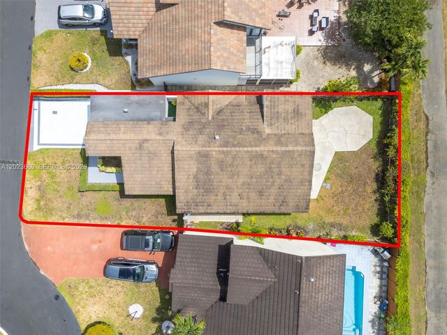 9631 SW 148th Pl, Miami, FL 33196