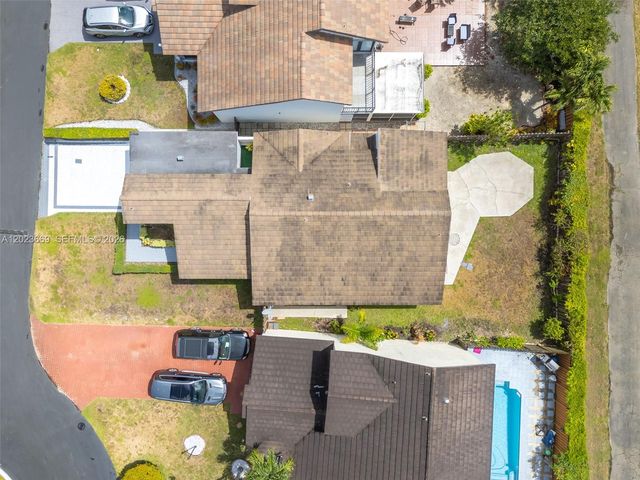 9631 SW 148th Pl, Miami, FL 33196