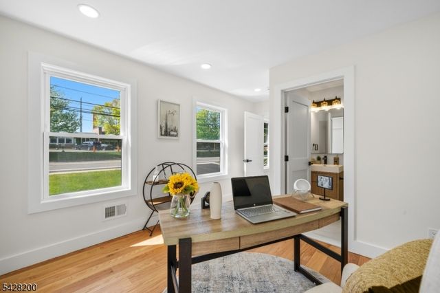 415 Mount Prospect Ave, Clifton City, NJ 07012
