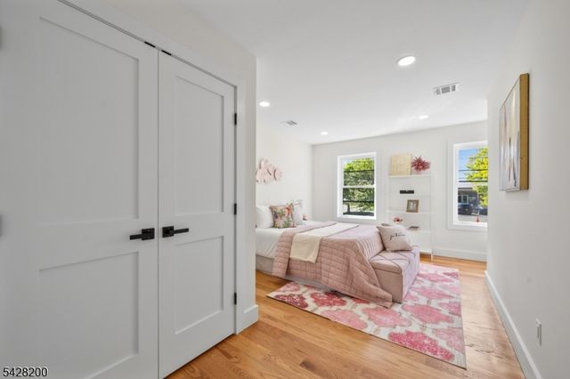 415 Mount Prospect Ave, Clifton City, NJ 07012