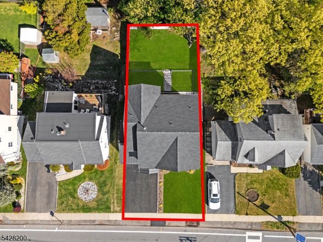 415 Mount Prospect Ave, Clifton City, NJ 07012