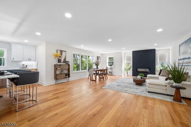 415 Mount Prospect Ave, Clifton City, NJ 07012