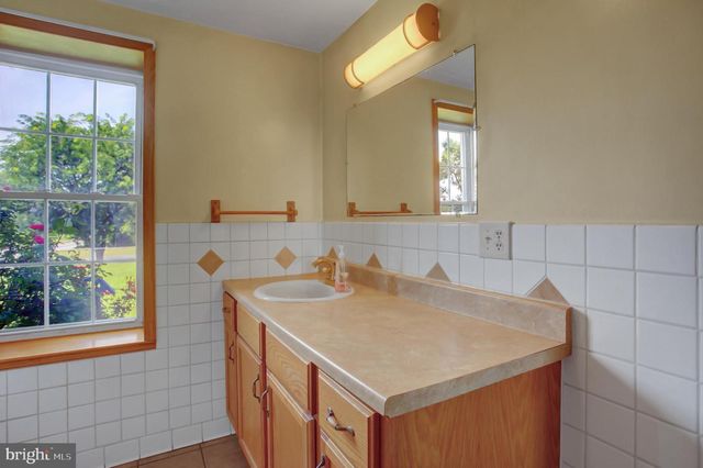 5089 BUCHANAN TRL W, Greencastle, PA 17225