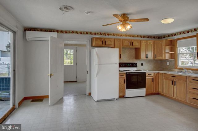 5089 BUCHANAN TRL W, Greencastle, PA 17225