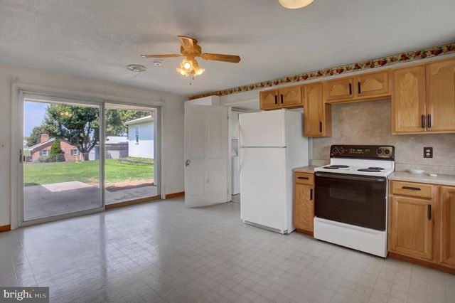 5089 BUCHANAN TRL W, Greencastle, PA 17225