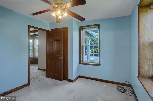 5089 BUCHANAN TRL W, Greencastle, PA 17225