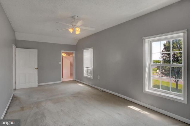 5089 BUCHANAN TRL W, Greencastle, PA 17225