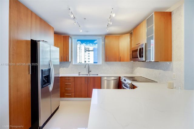 1945 S Ocean Dr 414, Hallandale Beach, FL 33009