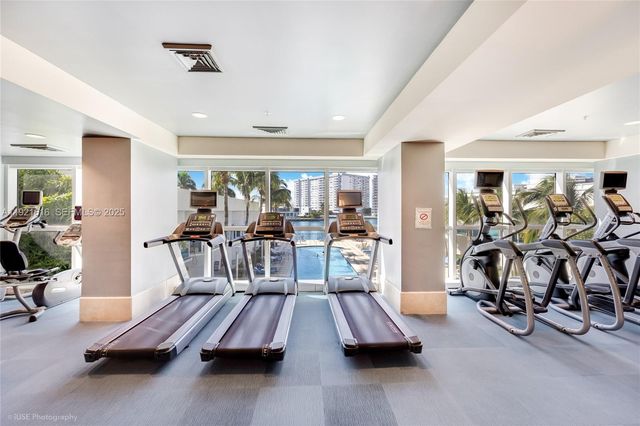 1945 S Ocean Dr 414, Hallandale Beach, FL 33009