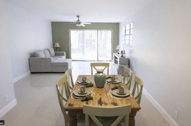 11596 NW 45th Street 4, Coral Springs, FL 33065