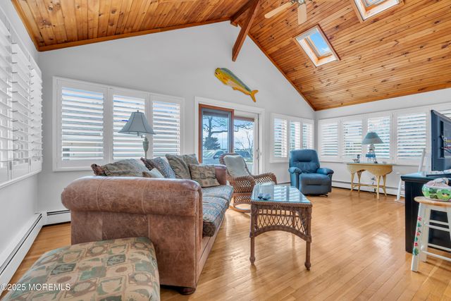 124 Neptune Place, Sea Girt, NJ 08750