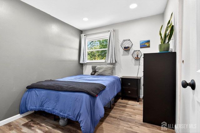 43 Buttonwood Drive, Sayreville, NJ 08859