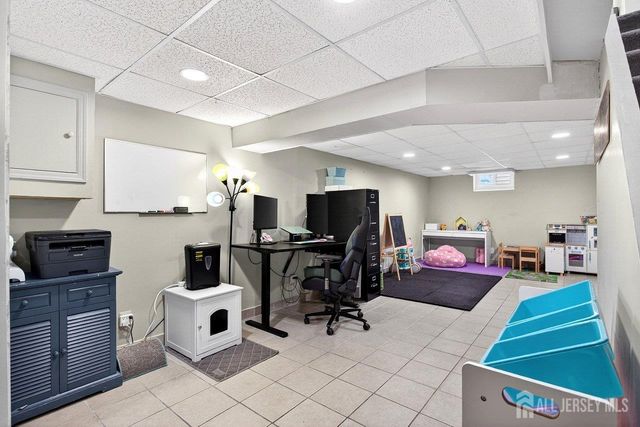 43 Buttonwood Drive, Sayreville, NJ 08859