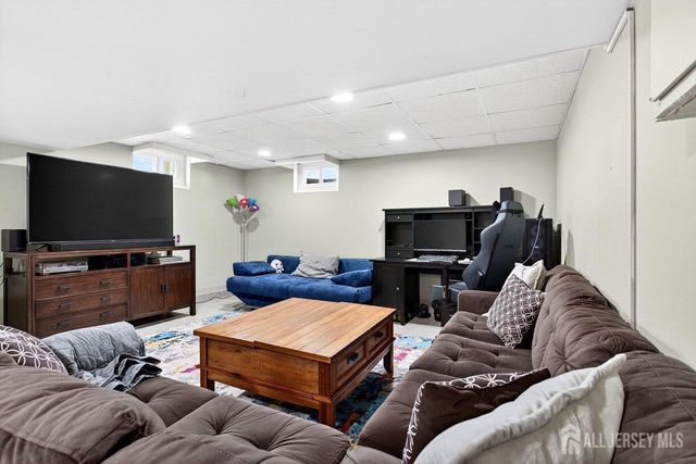 43 Buttonwood Drive, Sayreville, NJ 08859