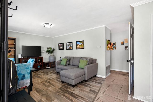 43 Buttonwood Drive, Sayreville, NJ 08859