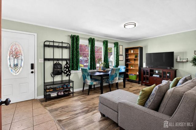 43 Buttonwood Drive, Sayreville, NJ 08859