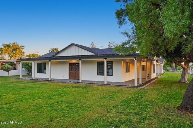 2315 N 42ND Street, Phoenix, AZ 85008