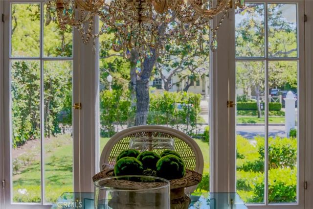 333 S Arden Boulevard, Los Angeles, CA 90020