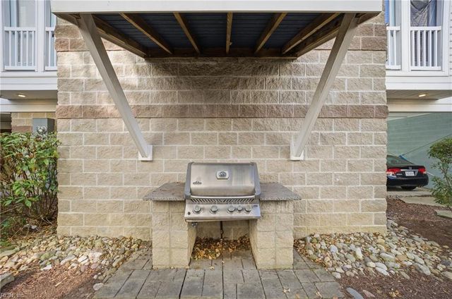 7922 Shore Dr Apt 313, Norfolk, VA 23518