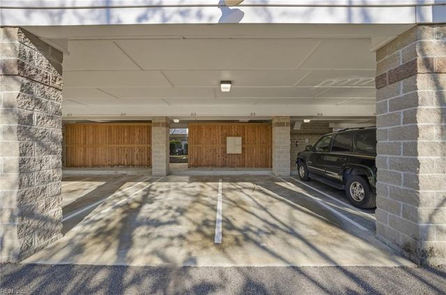 7922 Shore Dr Apt 313, Norfolk, VA 23518