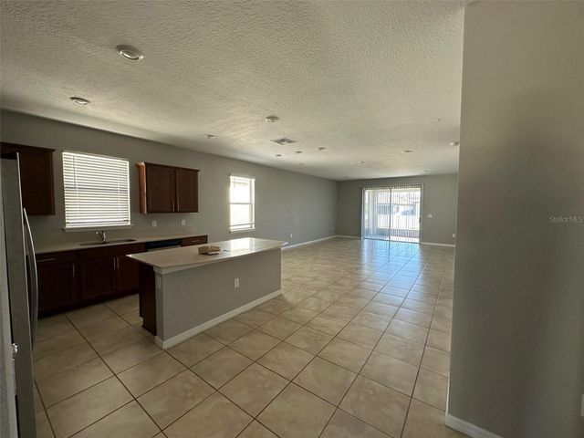 237 CITRUS ISLE LOOP, Davenport, FL 33837