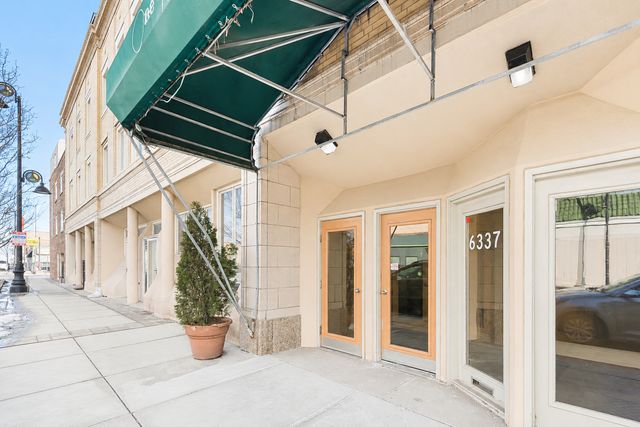 6337 Roosevelt Road 107, Berwyn, IL 60402