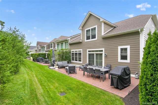 67101 Red Cedar Road, Plainview, NY 11803