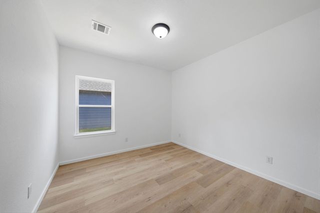 612 Austin Street, West Columbia, TX 77486