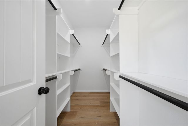 612 Austin Street, West Columbia, TX 77486