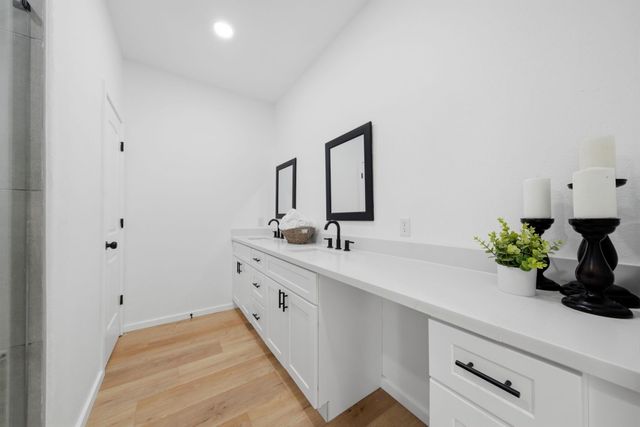 612 Austin Street, West Columbia, TX 77486