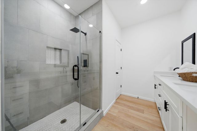 612 Austin Street, West Columbia, TX 77486