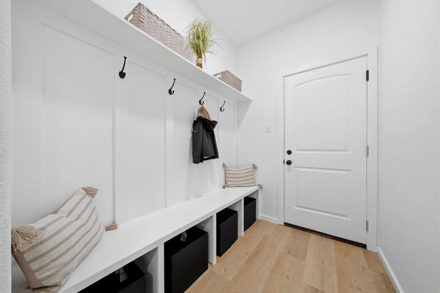 612 Austin Street, West Columbia, TX 77486