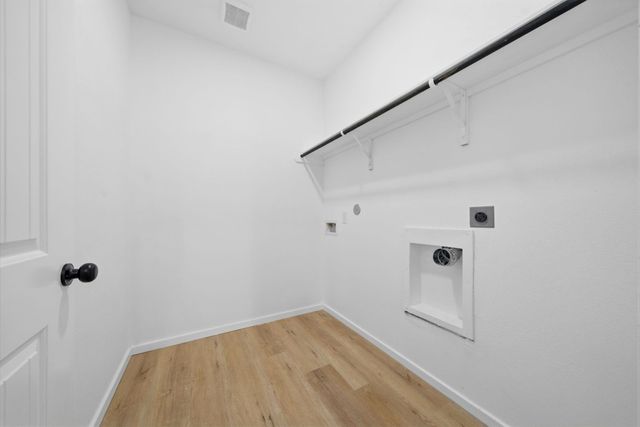 612 Austin Street, West Columbia, TX 77486